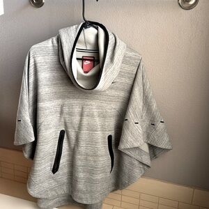 Nike pullover poncho